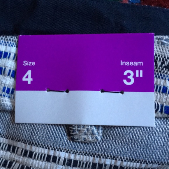 Patterned shorts - Picture 3 of 4